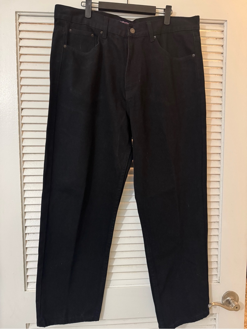 Relaxed Fit Black Men's Jeans — Comfortable Everyday Style